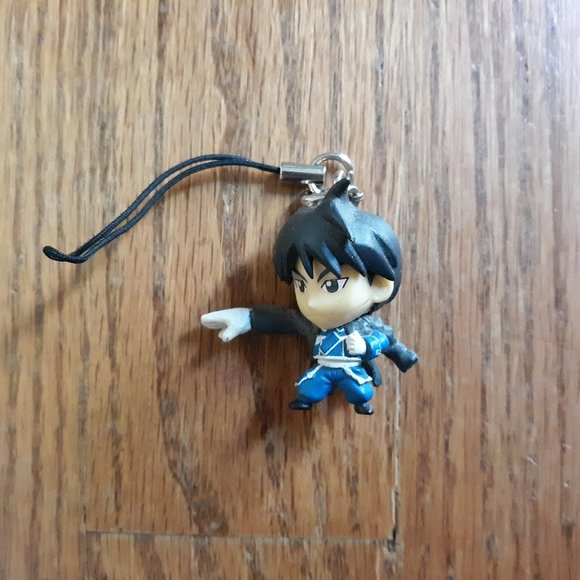 FMA Roy Mustang Charm - Picture 1 of 2